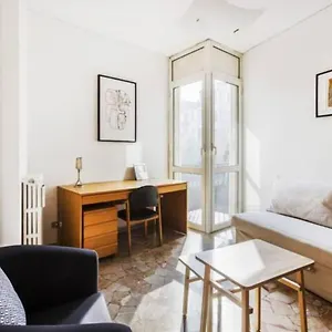 Porta Romana Comfortable Flat Con Balcone Milano